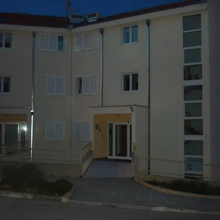 Z&e Apartament Trogir